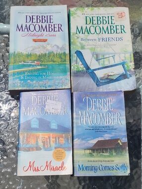Debbie Macomber Set of 4 paperback novels book collection